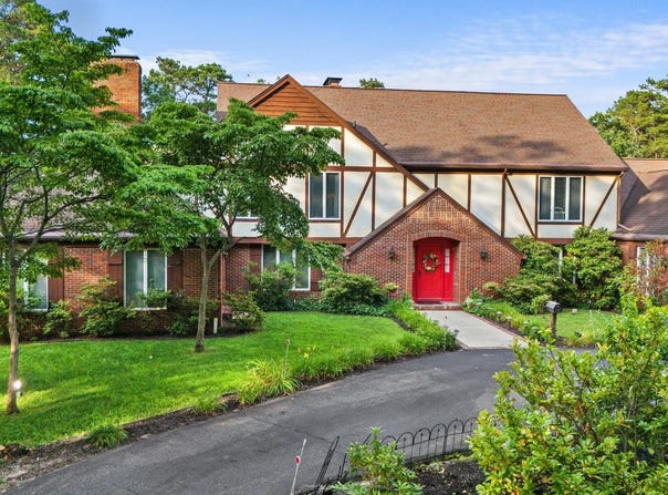 1216 FOREST DRIVE, MILLVILLE, NJ 08332