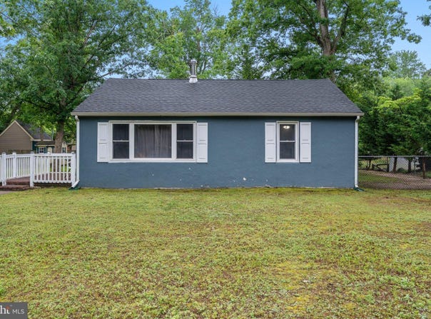 3519 SUNSET AVENUE, WILLIAMSTOWN, NJ 08094