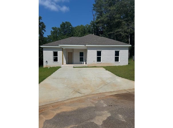 219 Ella Way, Troy, AL 36081