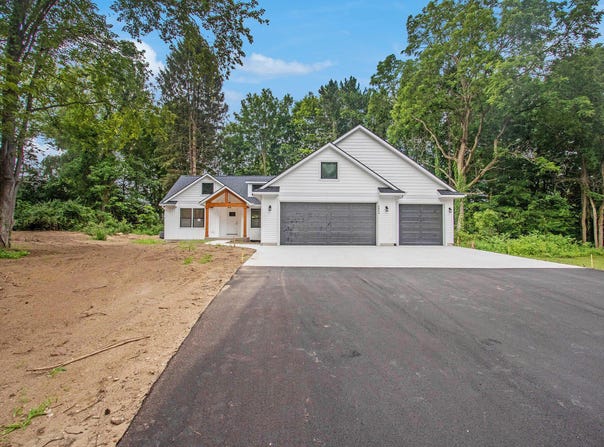 5804 Hunter's Ridge Ridge, Fennville, MI 49408