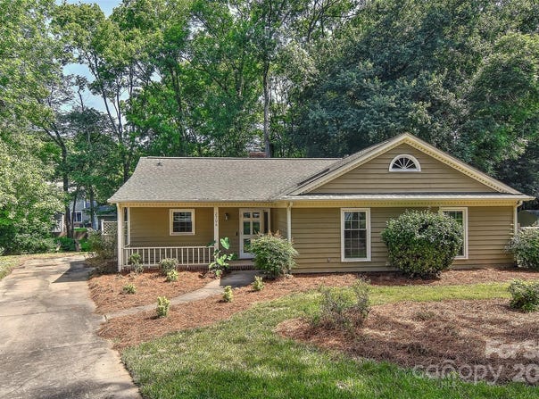 2706 Bremer Court, Charlotte, NC 28210