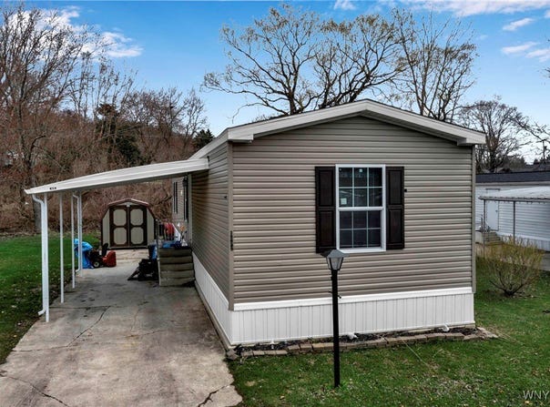 1002 Wish Circle, Marilla, NY 14052