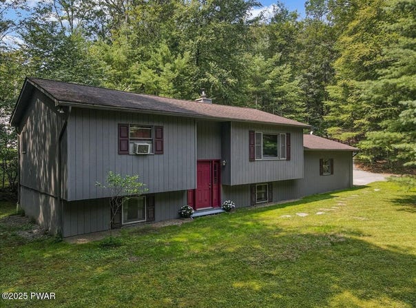 102 Chris Road, Shohola, PA 18458