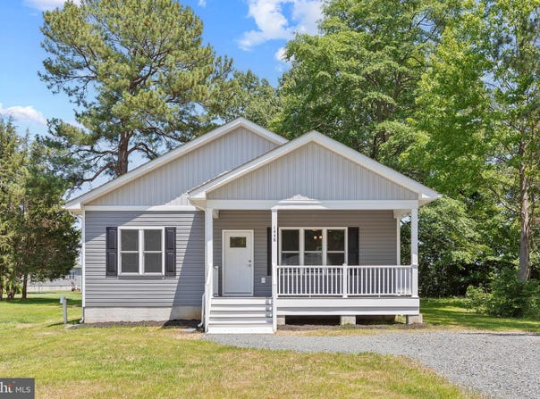 1448 HOLLY VISTA, COLONIAL BEACH, VA 22443
