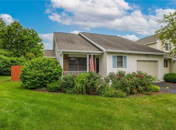 11 Harvest Hl, Chili, NY 14624