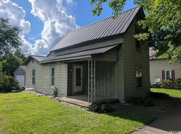 111 S Spring Street, Wakarusa, IN 46573