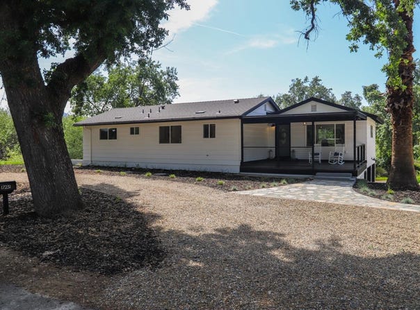 17231 Trimmer Springs Road E, Sanger, CA 93657