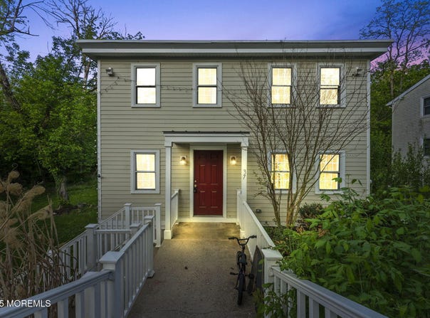 37 Church Street, Chesterfield, NJ 08515