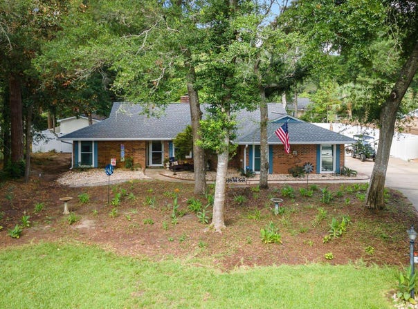 815 Tillson Rd., North Myrtle Beach, SC 29582
