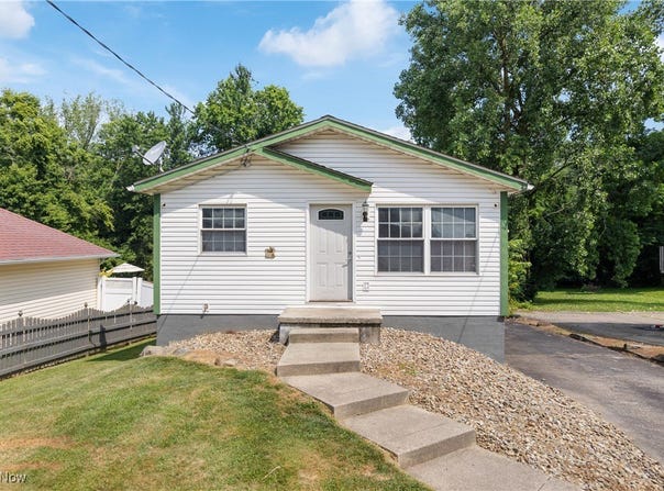 1241 Sparhawk Avenue, Akron, OH 44305