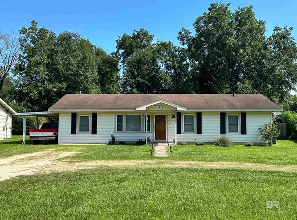 511 E Pine Street, Atmore, AL 36502