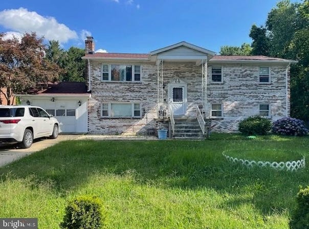 6111 BRADLEY LANE, CLINTON, MD 20735