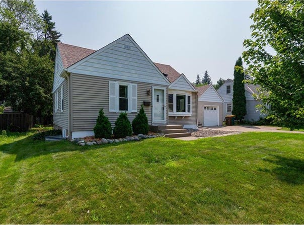 4544 Adair Avenue N, Crystal, MN 55422