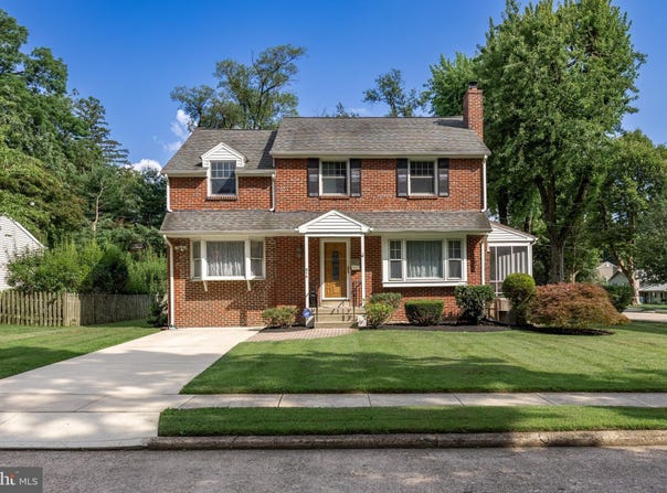 614 WINDSOR PLACE, MOORESTOWN, NJ 08057