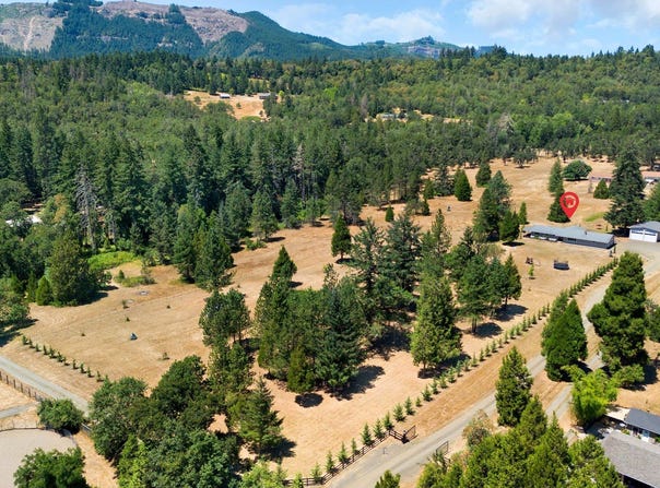375 MINNESOTA BLVD, Roseburg, OR 97471