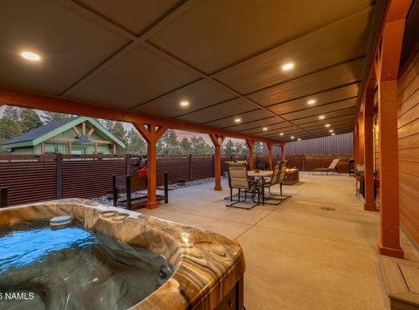 1150 N Three Bears Loop, Parks, AZ 86018