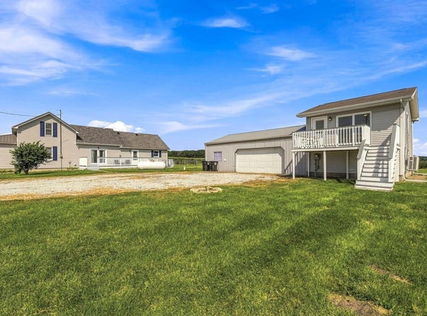 10520 E State Road 10 Highway, Culver, IN 46511