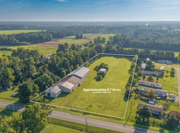 3699 Us 117 Highway, Rose Hill, NC 28458