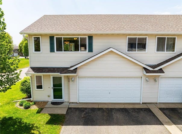 445 Tanager Path, Mankato, MN 56001