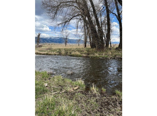7056 E Baseline, Belgrade, MT 59714