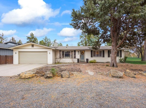 194 SE Cessna Drive, Bend, OR 97702
