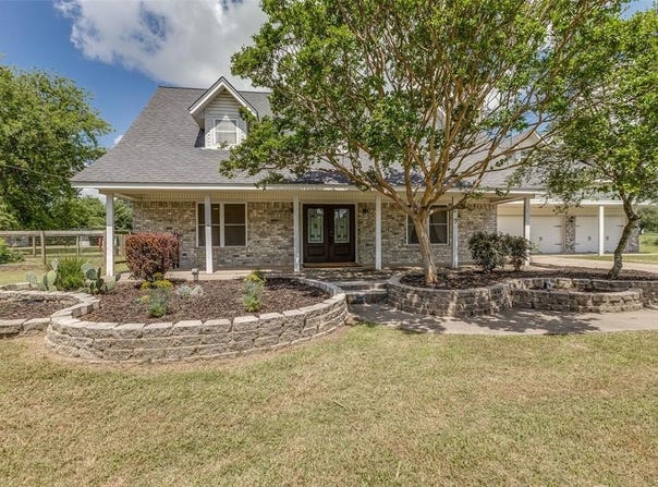 1145 Vz County Road 3417, Wills Point, TX 75169
