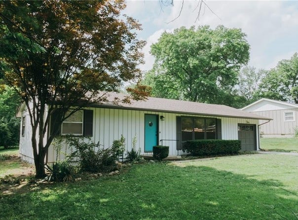 13714 Spruce Avenue, Grandview, MO 64030
