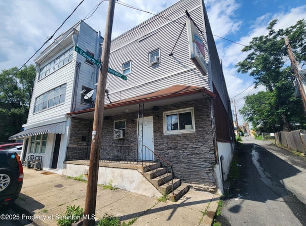 1024 Jackson Street, Scranton, PA 18504