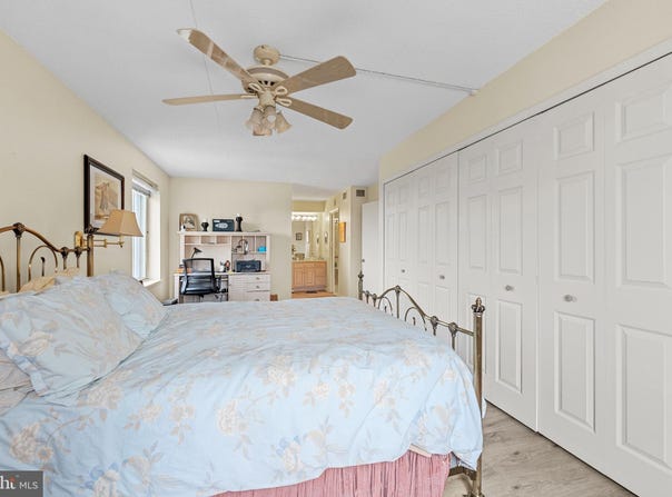 11004 VALLEY FORGE CIRCLE, KING OF PRUSSIA, PA 19406