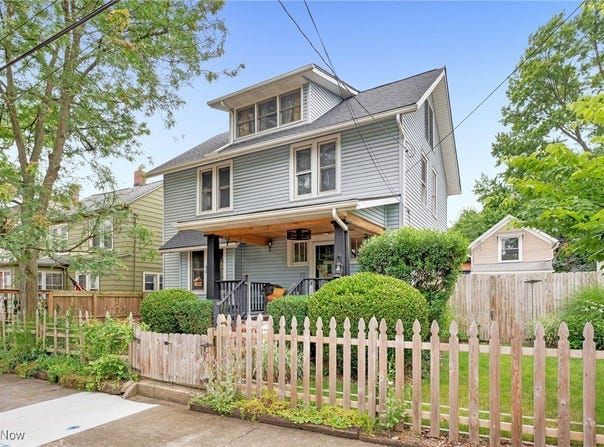 42 Charlotte Street, Akron, OH 44303