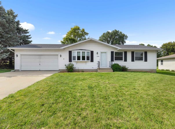 1028 W Meadows, FREEPORT, IL 61032