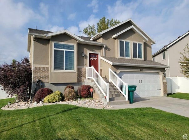1822 S CHRIS, Clearfield, UT 84015