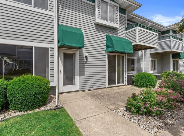 6755 Mariner Dr, Mount Pleasant, WI 53406