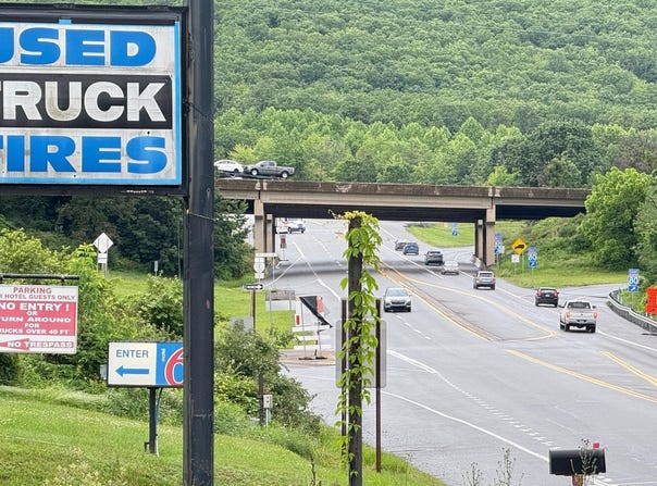1050 STATE ROUTE 93, SUGARLOAF, PA 18249