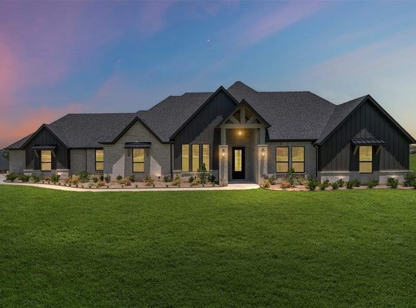 432 Royal Santana Run, Weatherford, TX 76087