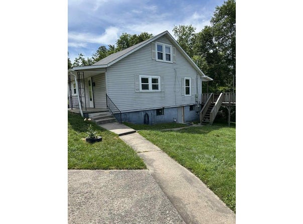 134 Breezeway Ct, BECKLEY, WV 25801