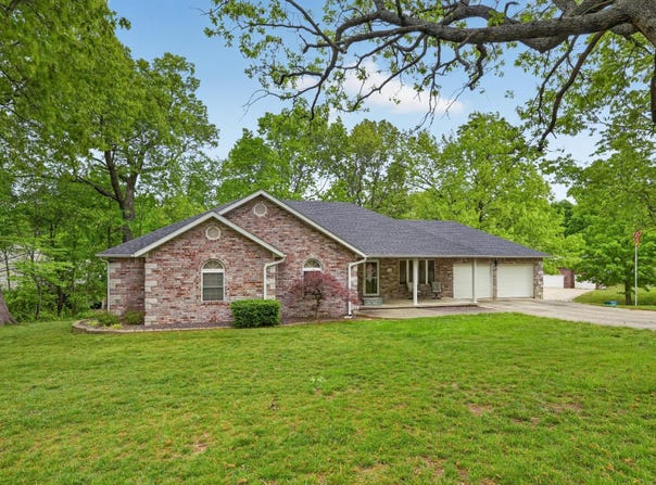 714 Laurel Circle, Neosho, MO 64850