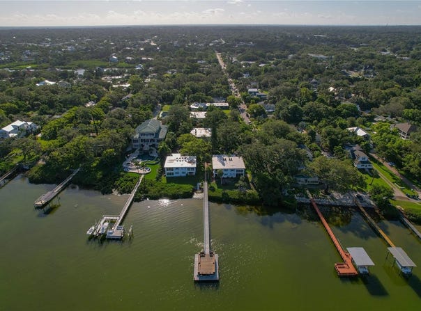 338 PENNSYLVANIA AVENUE, PALM HARBOR, FL 34683