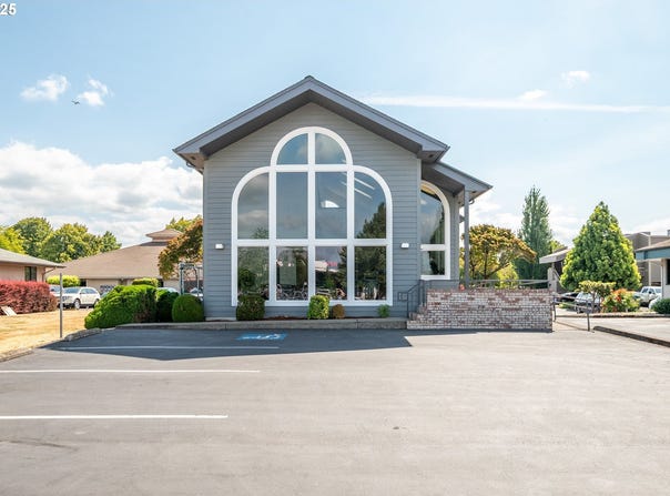 922 12TH AVE, Longview, WA 98632