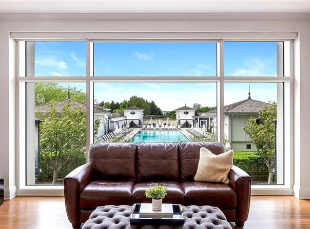1 Tower Drive, Portsmouth, RI 02871