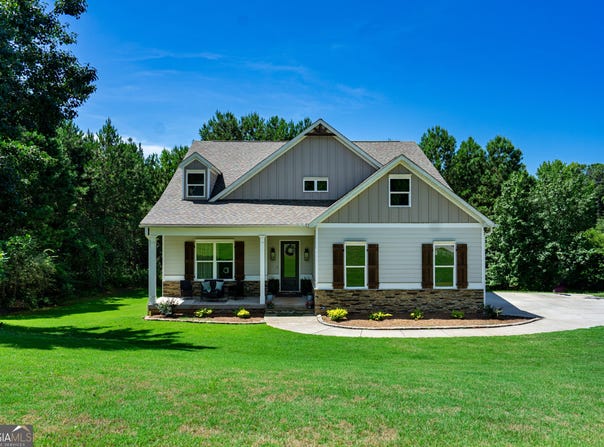 102 Landings, Lagrange, GA 30240