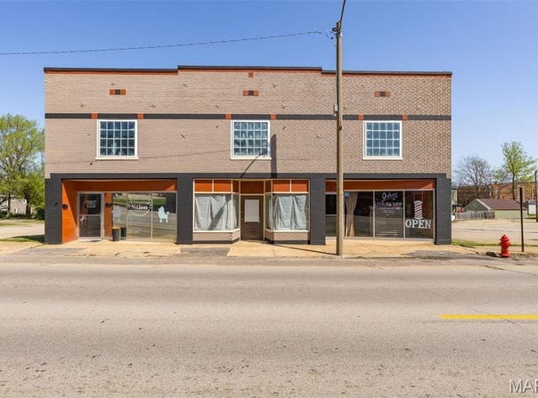 32 W School Street, Bonne Terre, MO 63628