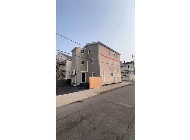 186 Rodman St, Fall River, MA 02721