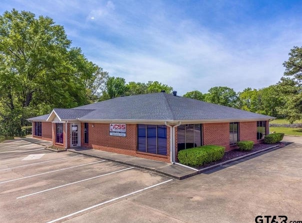 121 Gilmer Rd, Longview, TX 75604