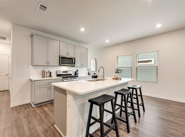 1820 Ash Oak Lane, Forney, TX 75126