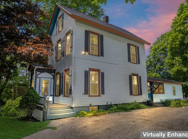 12 Eastern Avenue, Boothbay Harbor, ME 04538