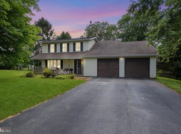 656 JULI DRIVE, NEW FREEDOM, PA 17349