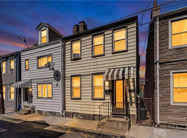 1813 Fox Way, Pittsburgh, PA 15203