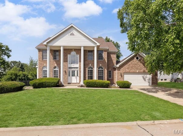 2447 Pro Tour Drive, Belleville, IL 62220