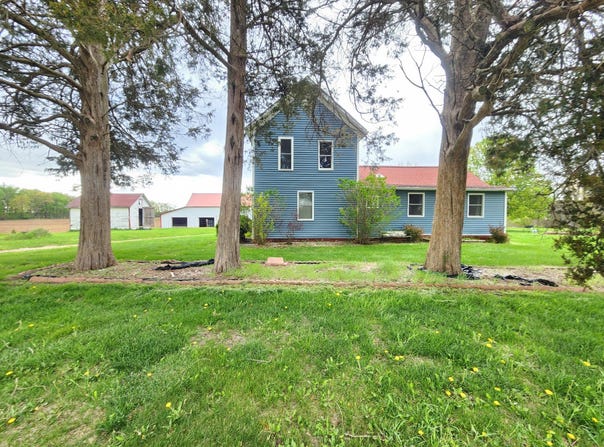 1232 Smoker Road, Bronson, MI 49028